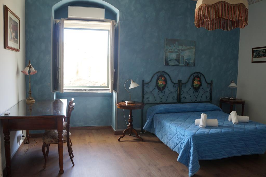 Double Room Lounge
