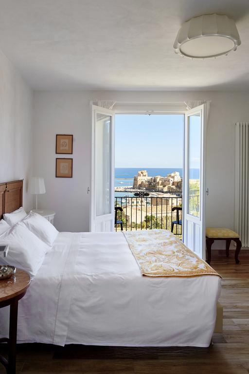 Deluxe Suite Sea View