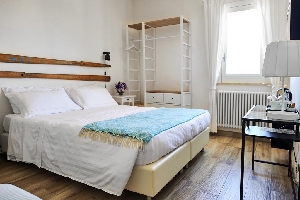 Deluxe Double or Twin Room Sea View