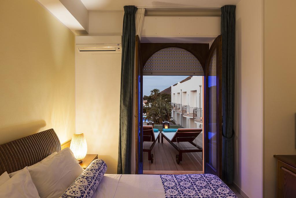 Premium Double or Twin Room Vulcan View