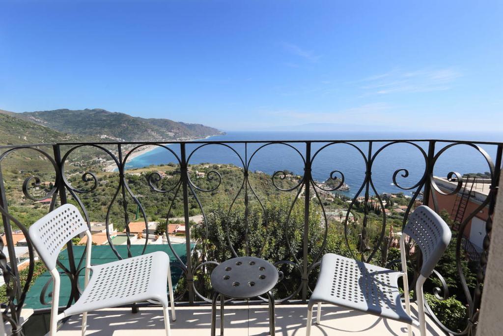Small Superior Double Room balcony sea view