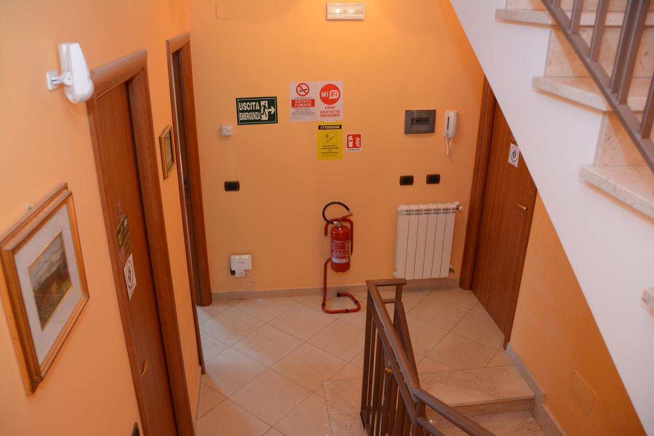 Business Double or Twin Room with external private bathroom,535986957:JPEG