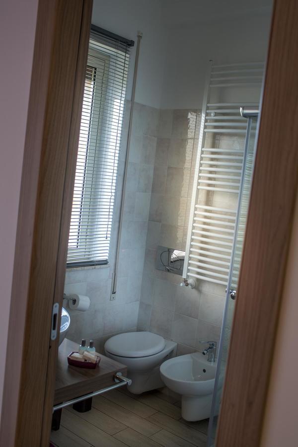 Family Room Private Bathroom