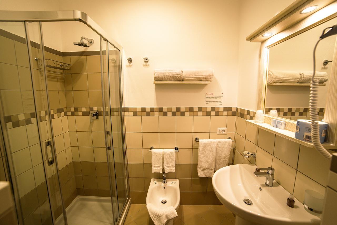 Double Room,632680593:JPEG