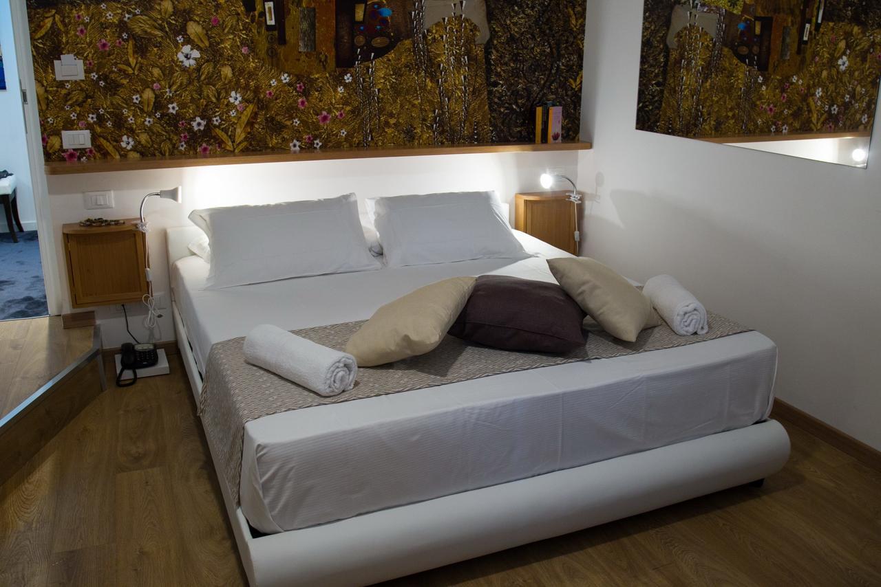 King Room with Spa Bath