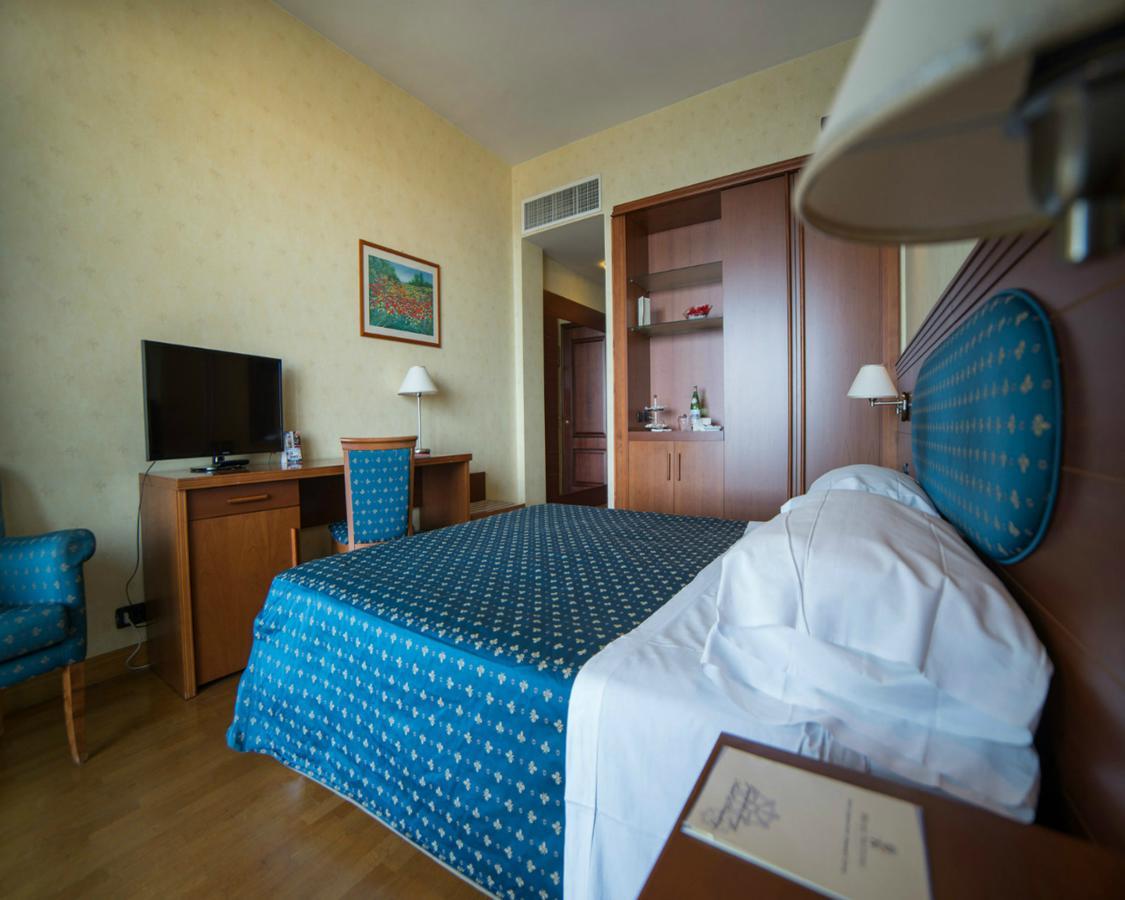 Superior Double or Twin Room Sea View