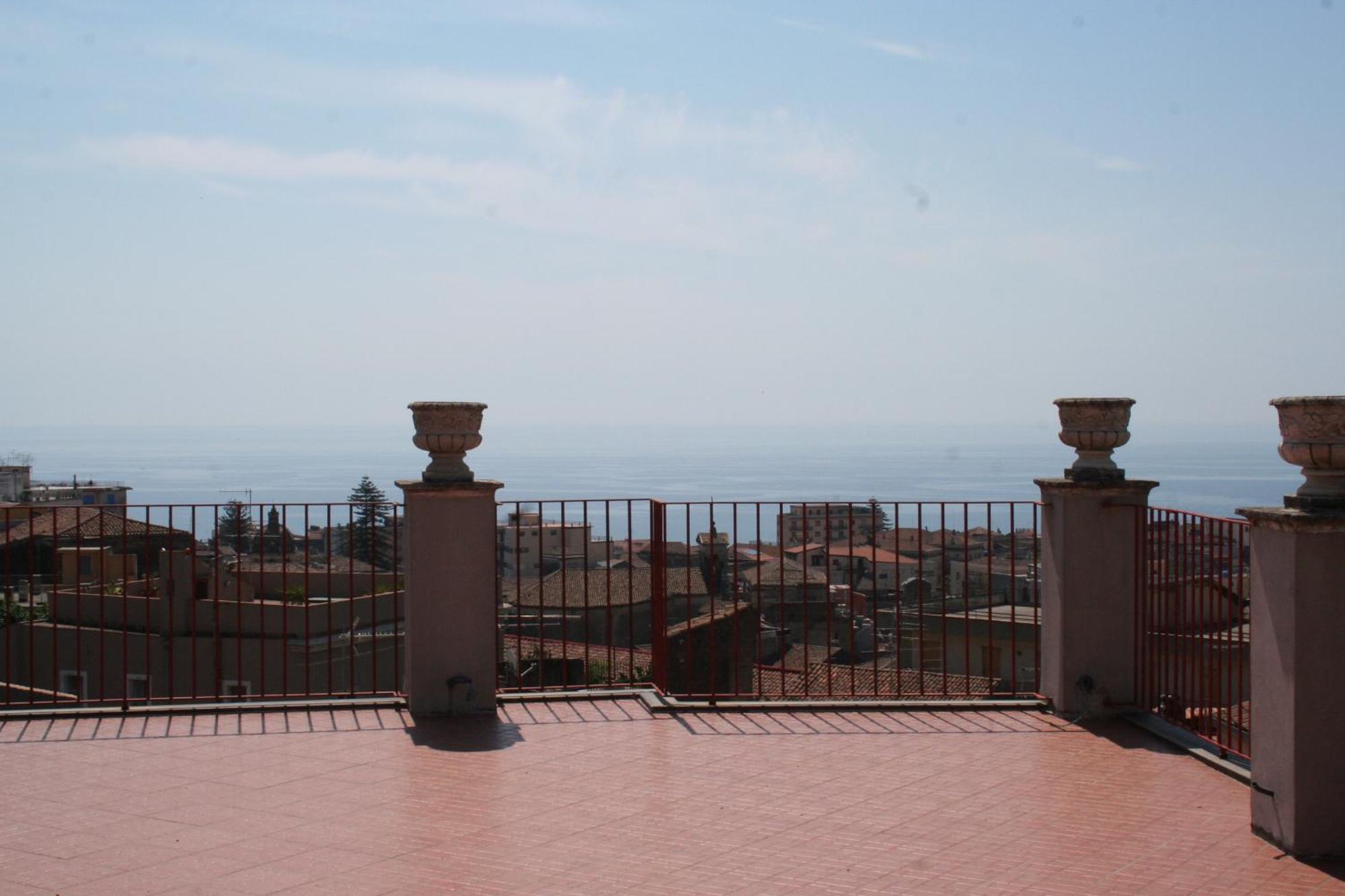 King Suite Sea View