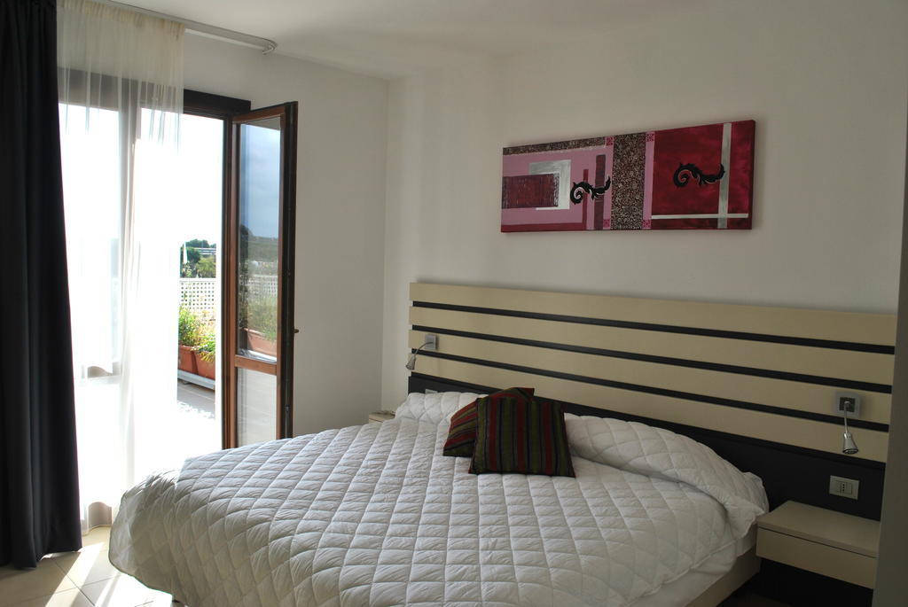 Deluxe Double Room or Twin,1216235821:JPEG