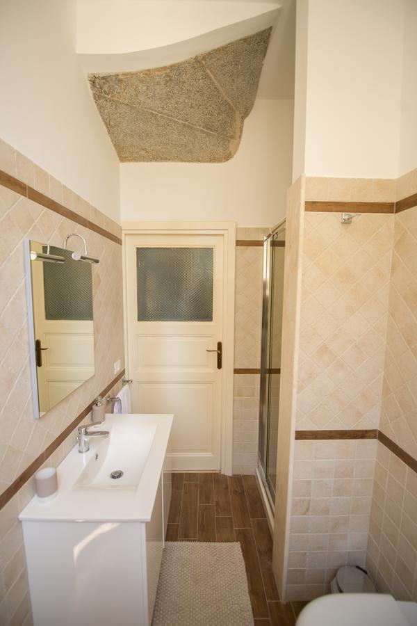 Double Room with Private Bathroom,694775997:JPEG