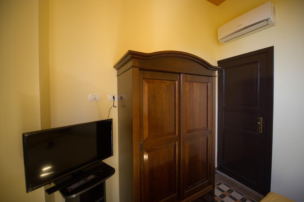 Double Room Private External Bathroom