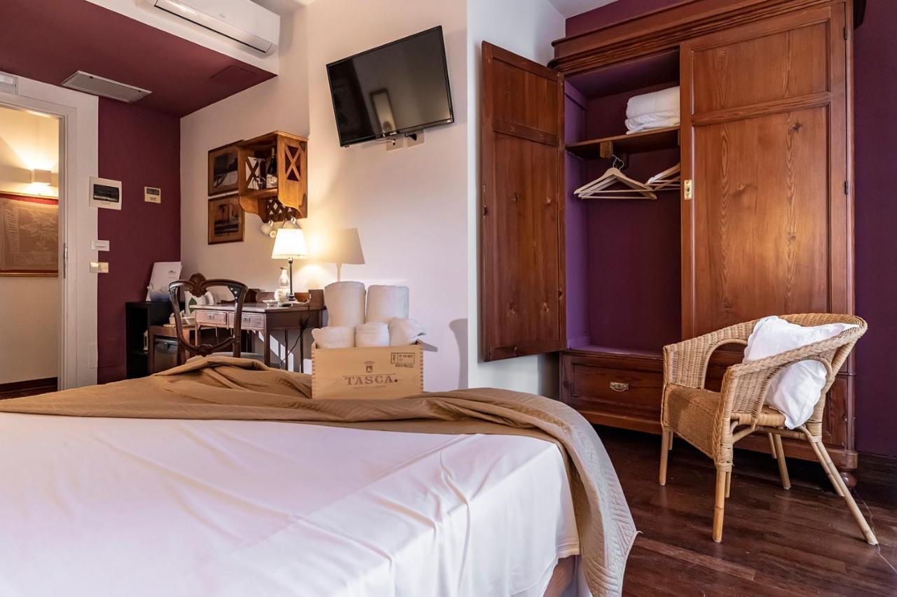 Deluxe Double Room Side Sea View