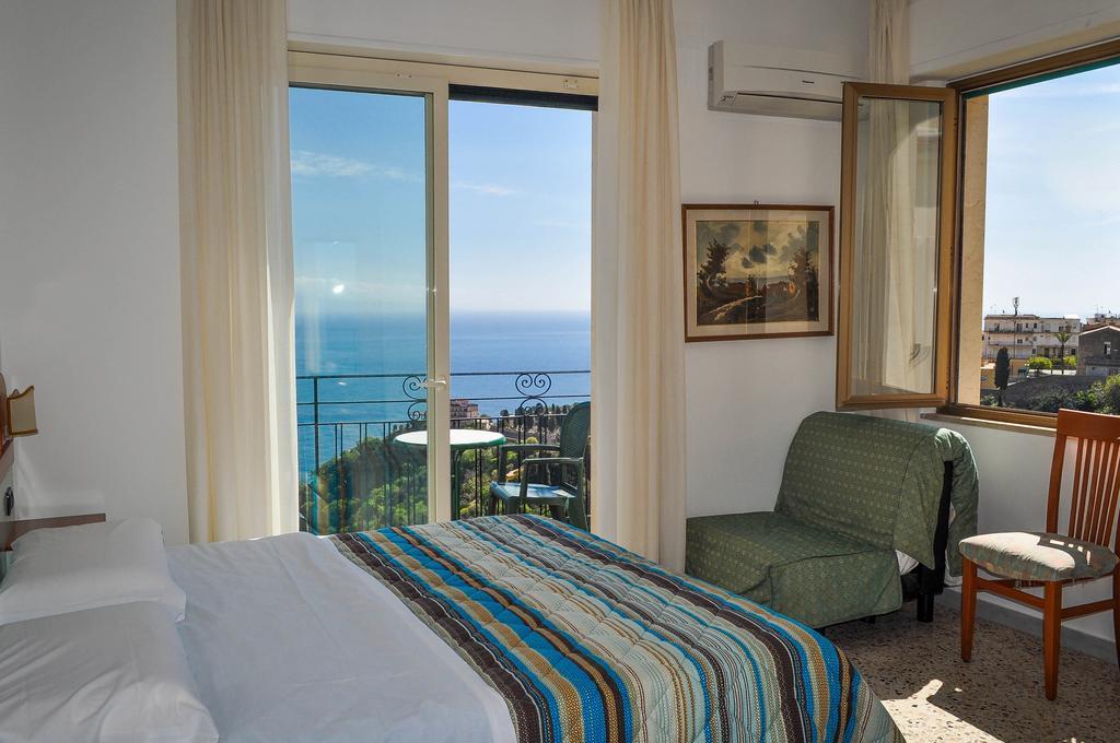 Double or Twin Room Balcony Sea View,1114676403:JPEG