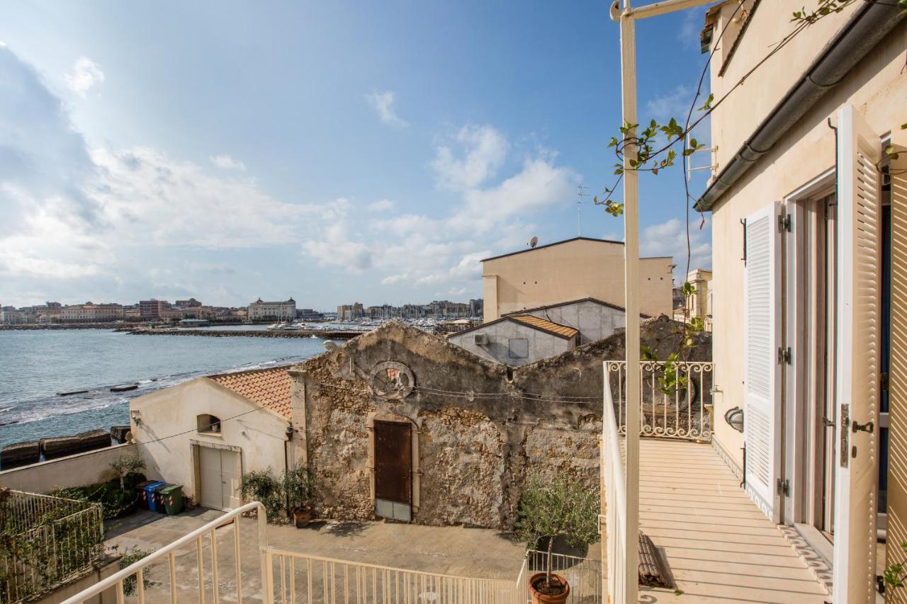 One-Bedroom Apartment with Balcony - Separate Building,765530338:JPEG