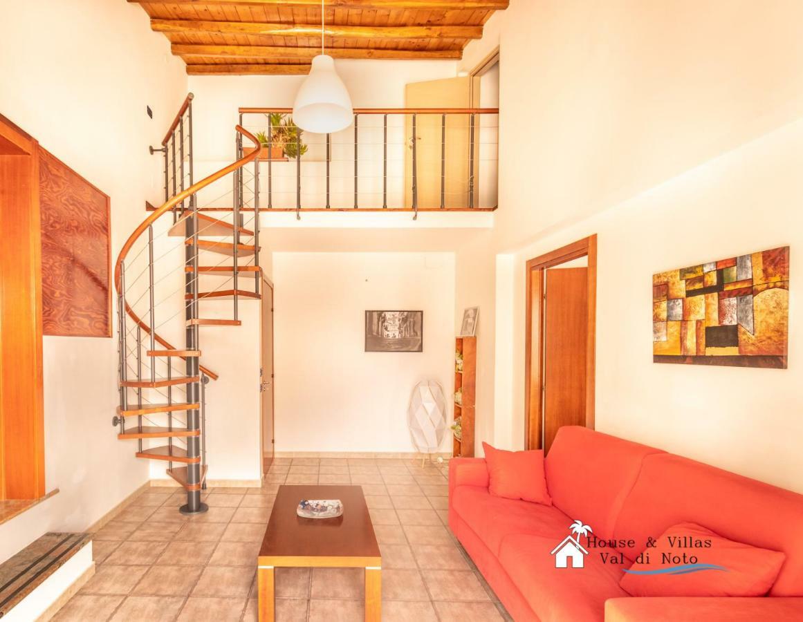 Double Room Private External Bathroom