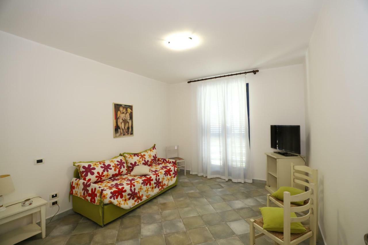 Deluxe Double Room Shower