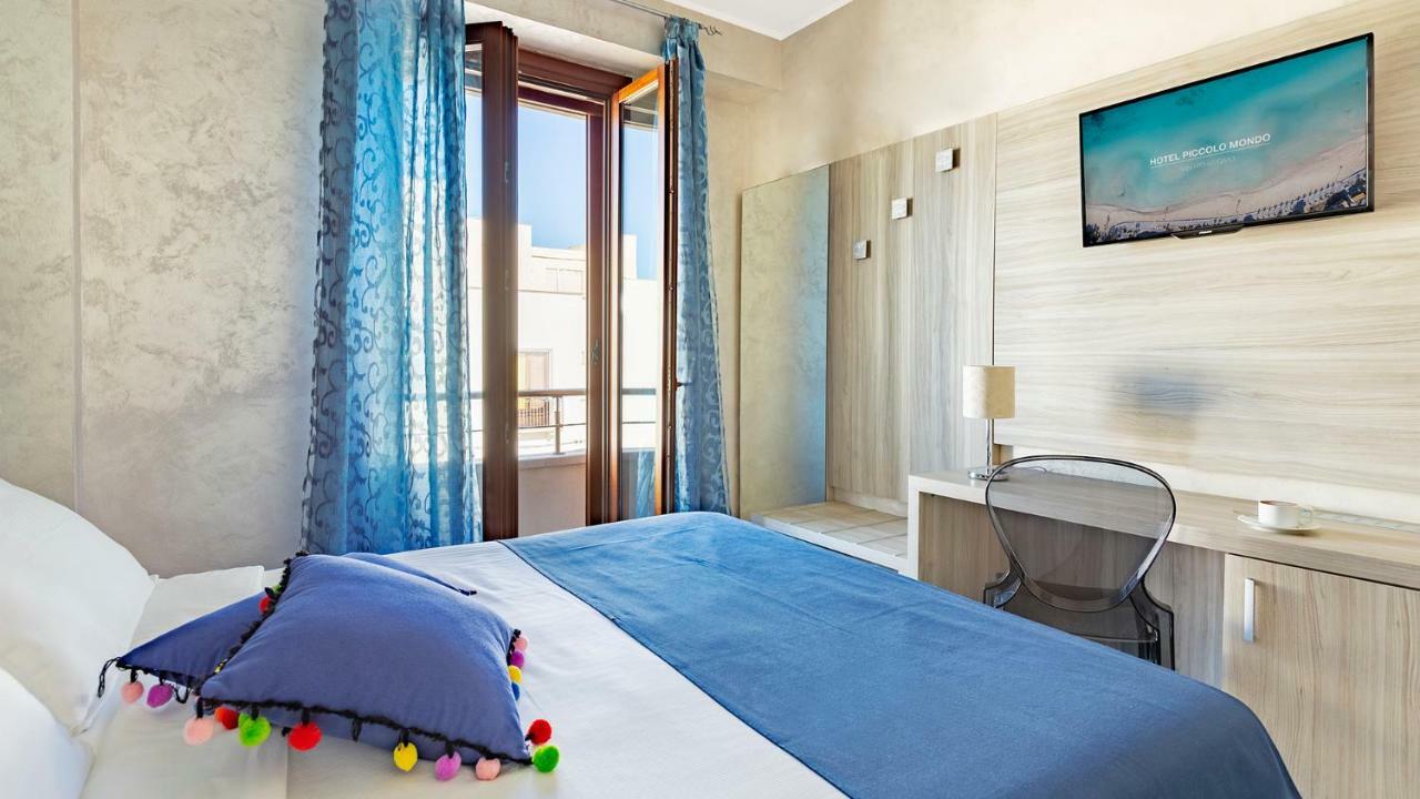 Standard Double Room,807195789:JPEG