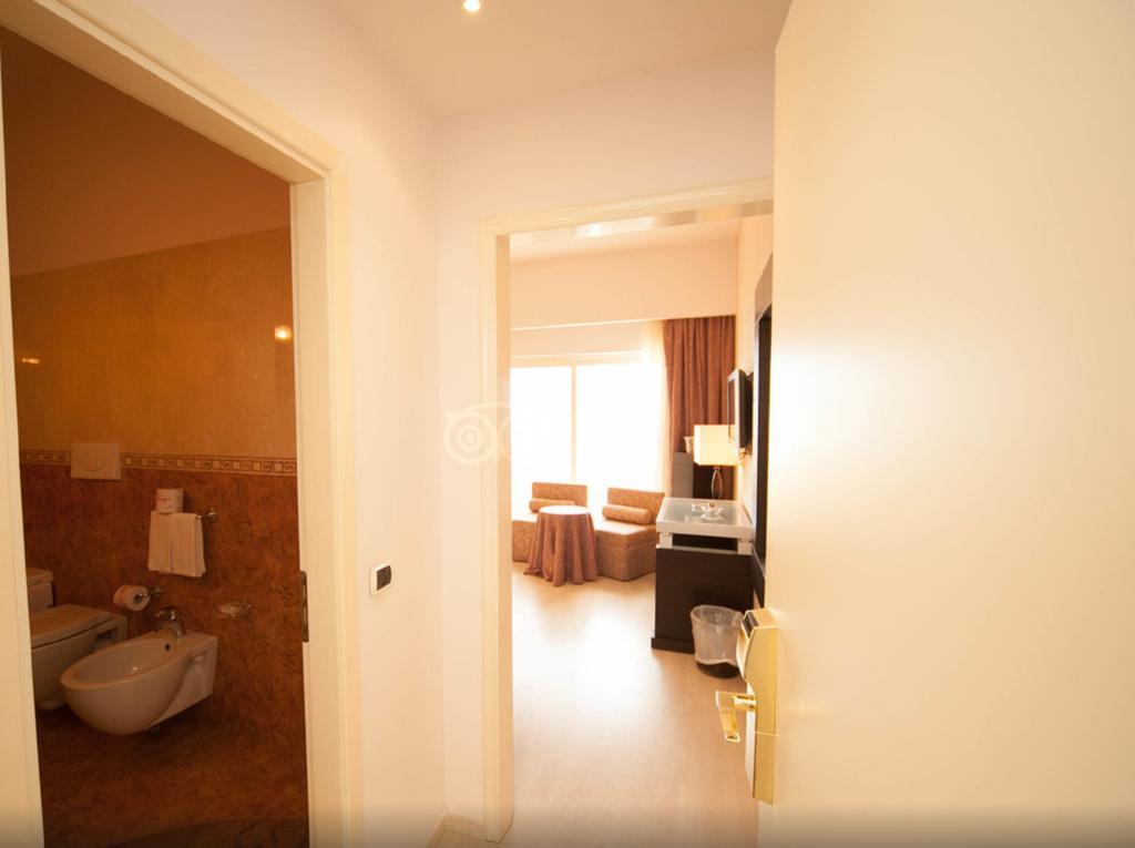 Triple Room,81487842:JPEG