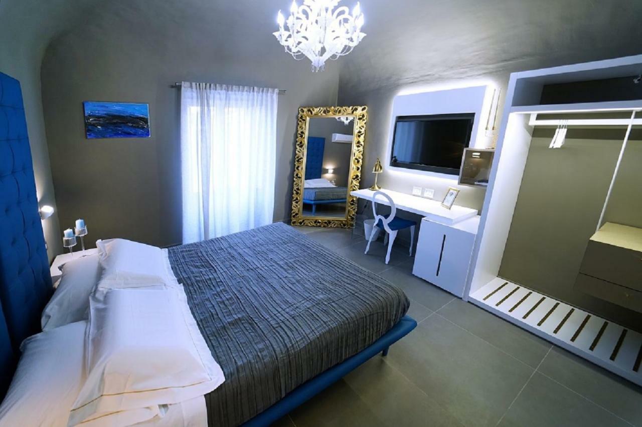 King Suite Spa Bath