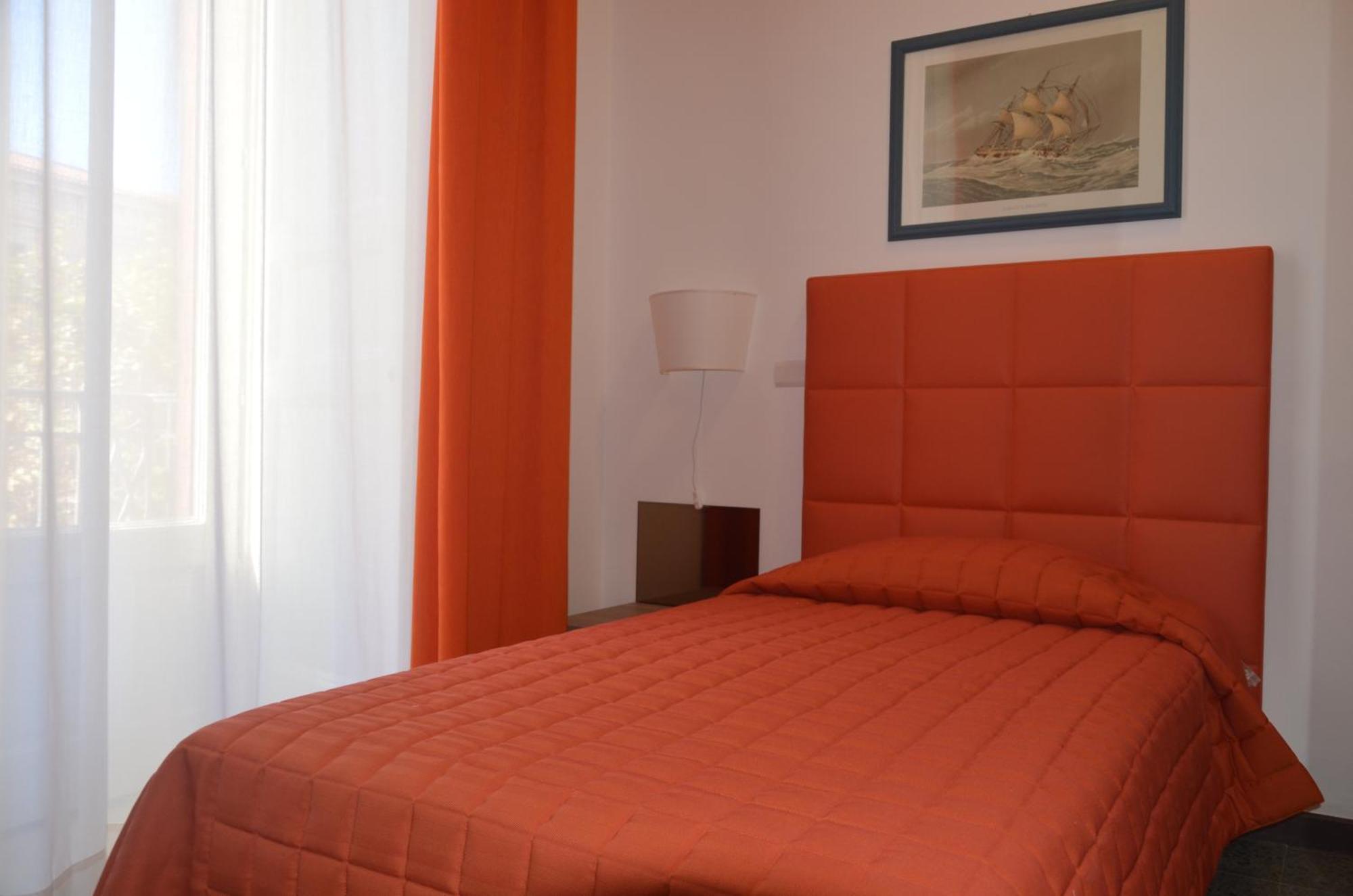 Deluxe Single Room Balcony,1216753729:JPEG