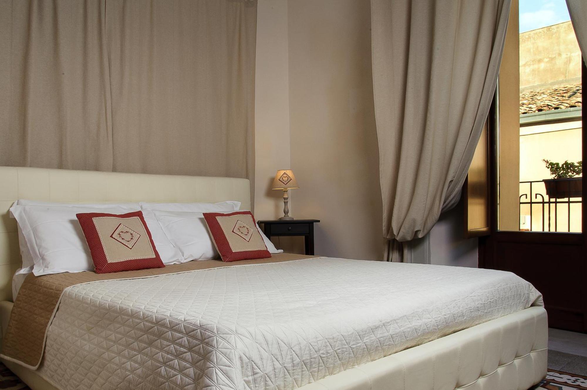 Standard Double Suite