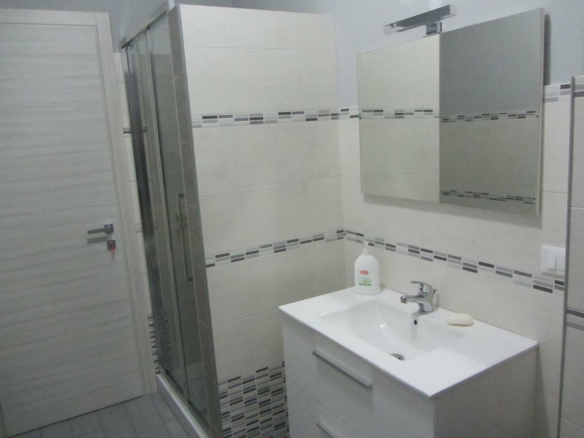 Camera Matrimoniale con Bagno Privato Esterno