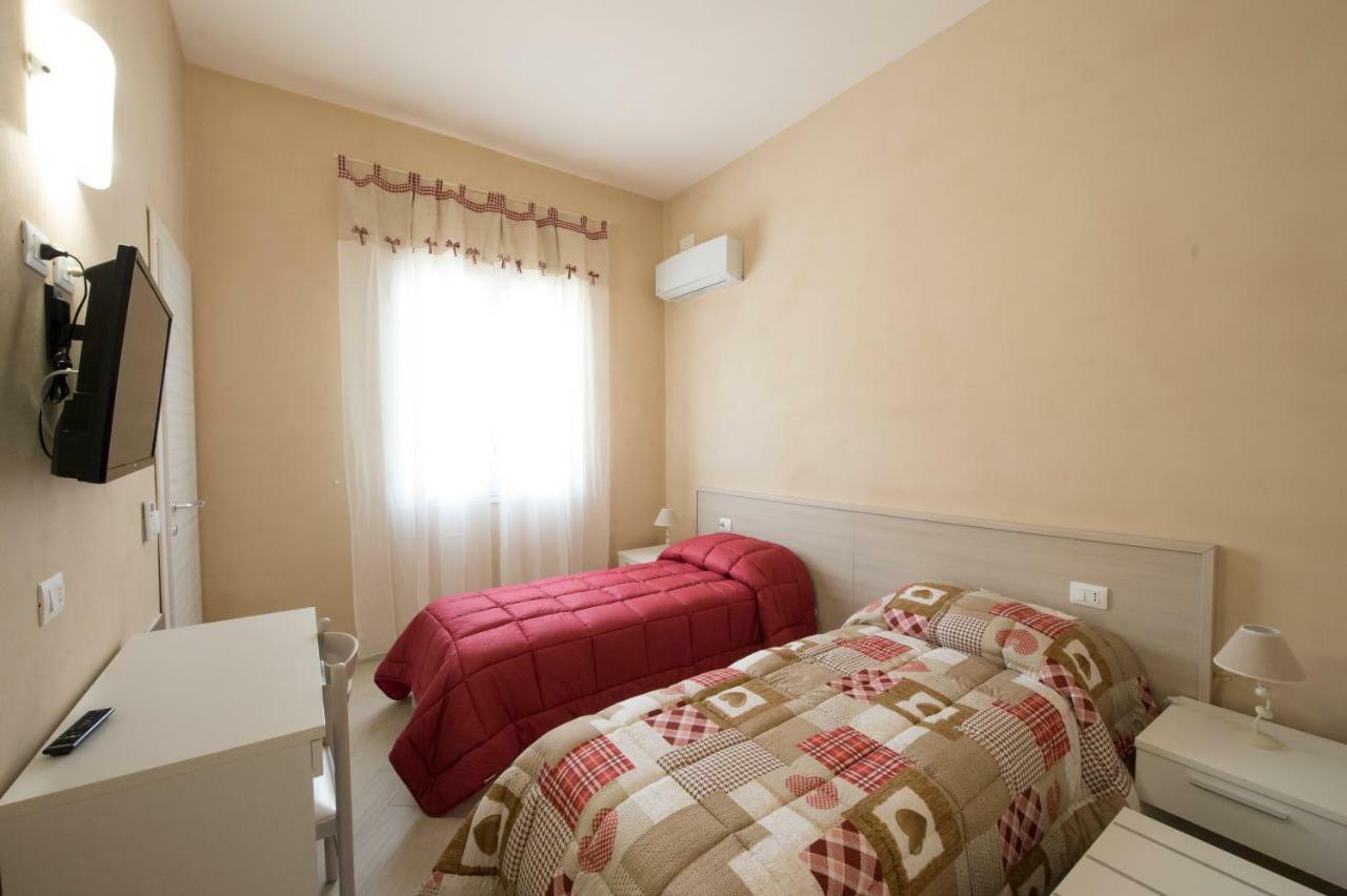 Double or Twin Room with Private Bathroom