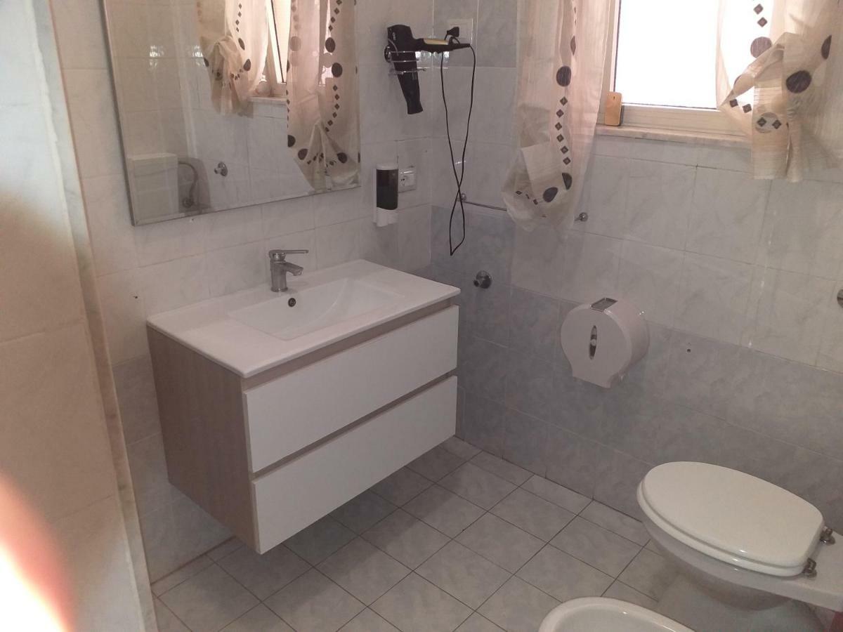 Camera Matrimoniale con Bagno Privato