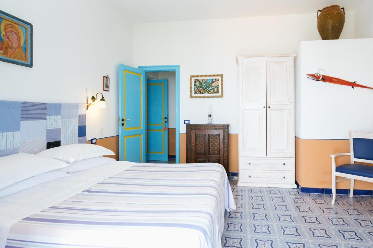 Superior Double or Twin Room Balcony Sea View,957627694:JPEG