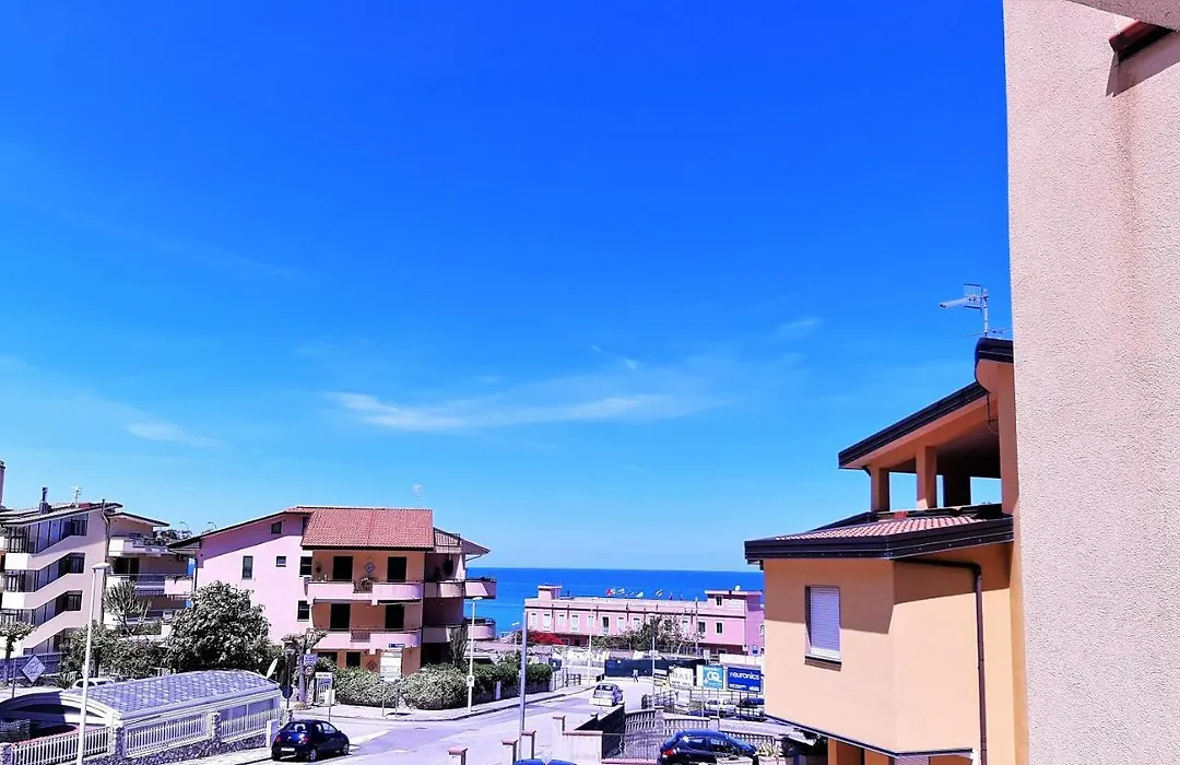 Living Piraino casa vacanze-1