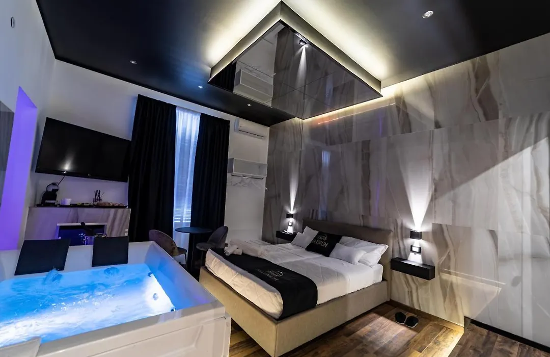Maximum Suite & Spa-1
