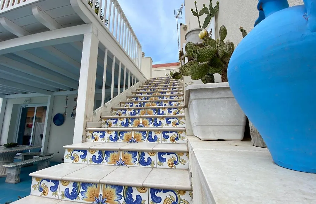 Casa Campisi a 100 mt dal Mare Marzamemi-1