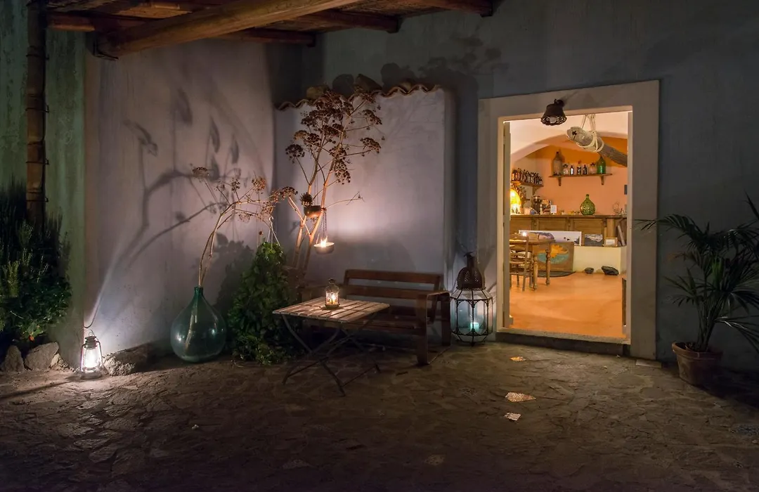 Hotel La Locanda Del Postino-1