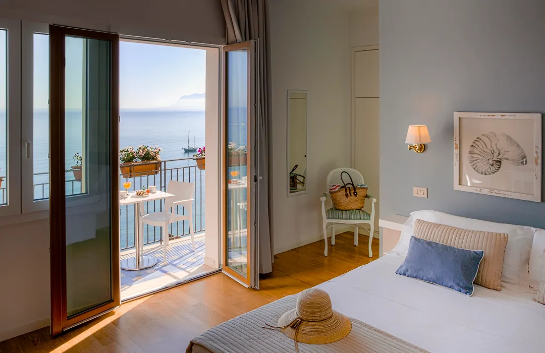 Hotel Punta Nord Est-1
