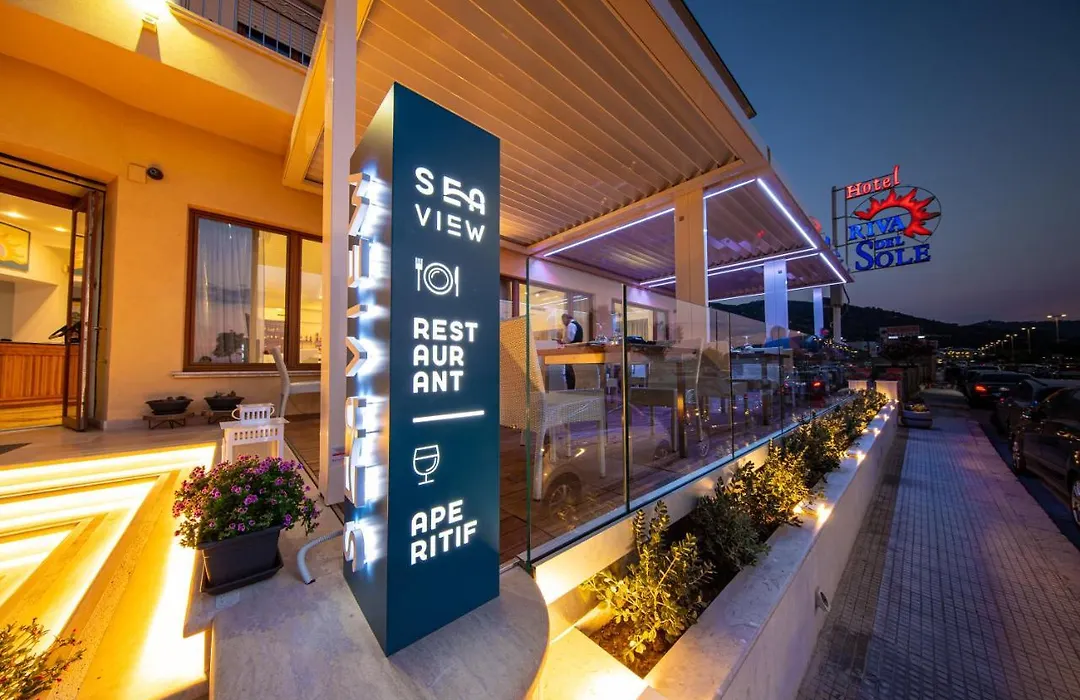 Hotel Riva Del Sole-1