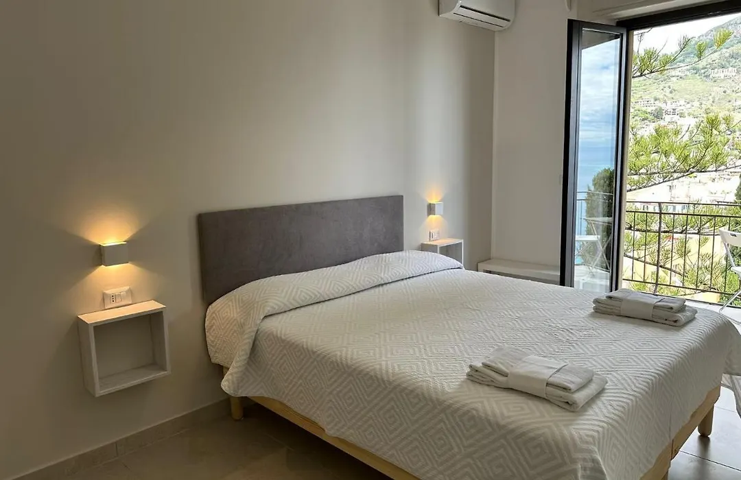 Mira Taormina Rooms-1