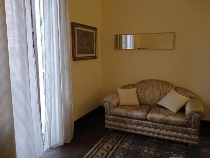 Nowhere Rooms-1
