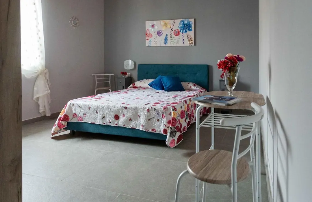 Casa vacanze Parisi-1