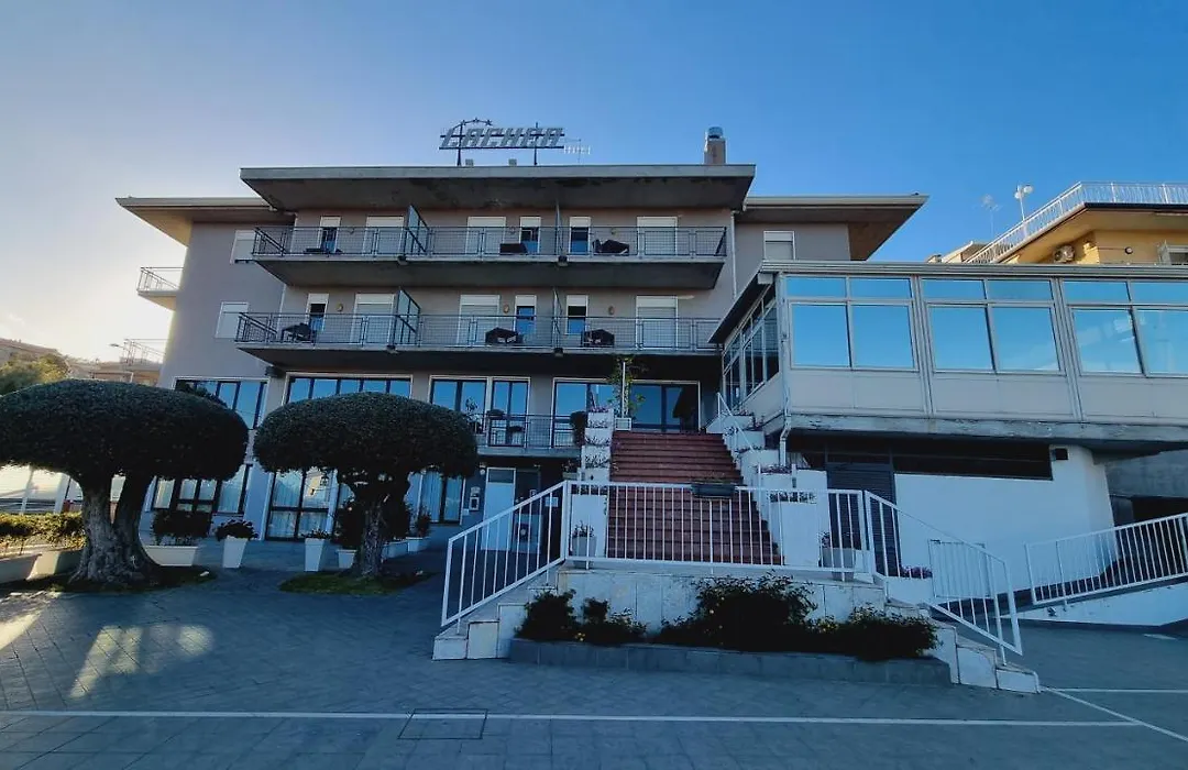Hotel Lachea-1