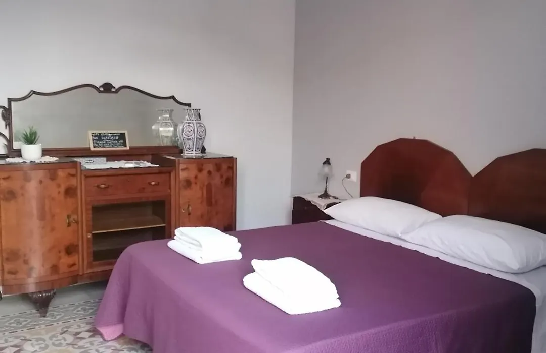 Battisti 18 Vintage Rooms-1
