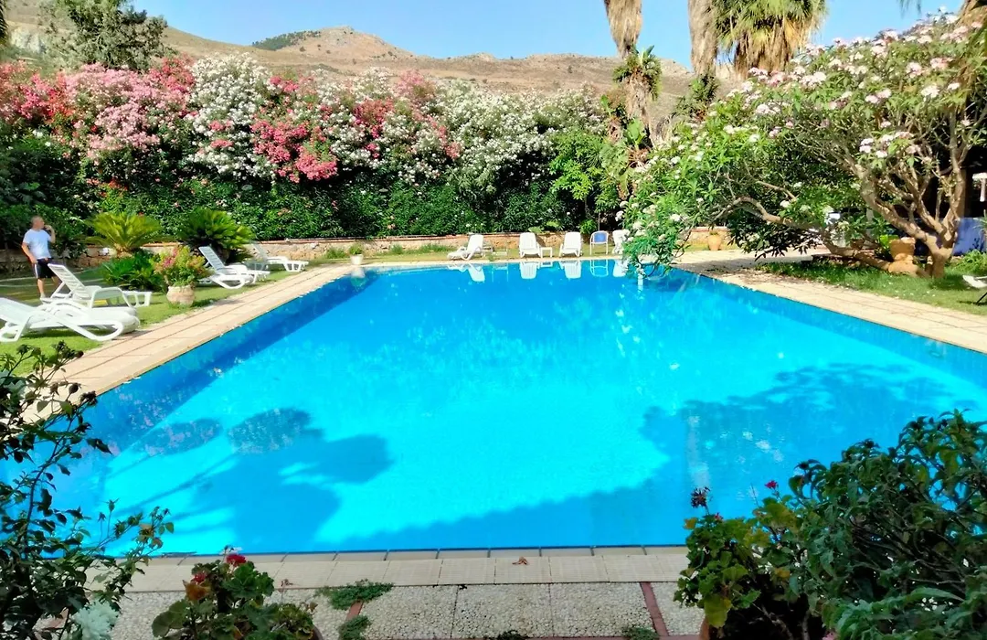 Villa Megna - Green Paradise B&B-1