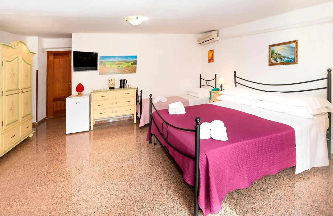 Hotel Fernanda-1