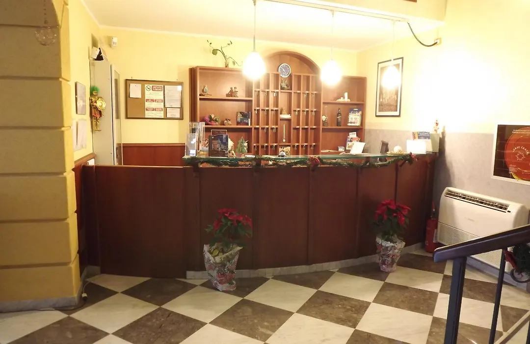 Hotel Columbia-1