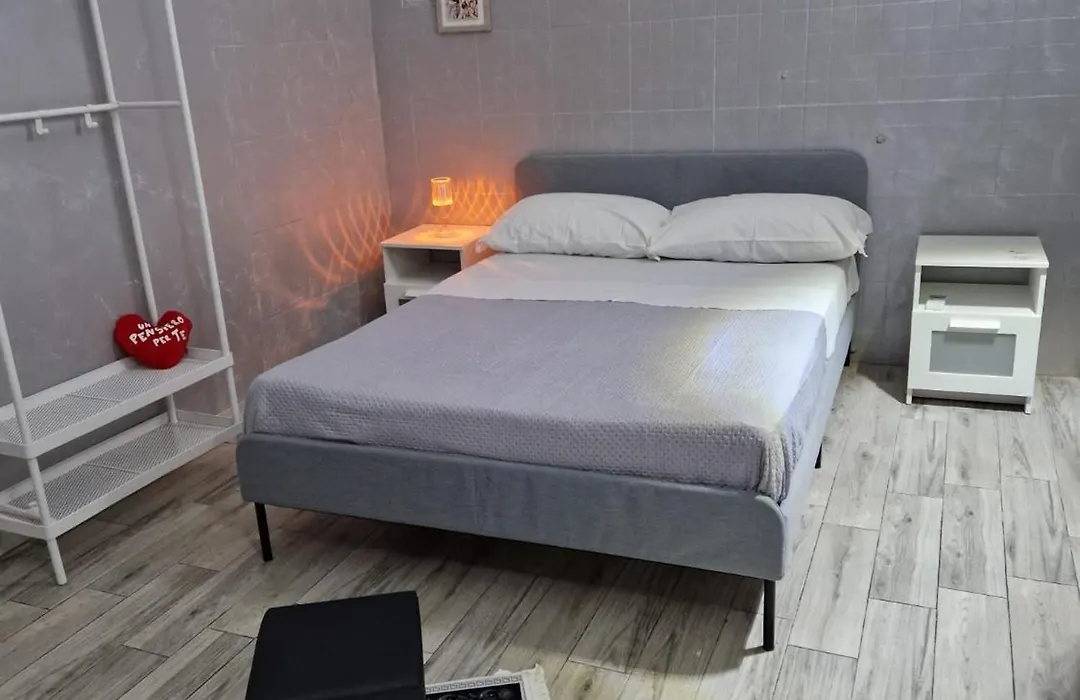 Lnd Room-1