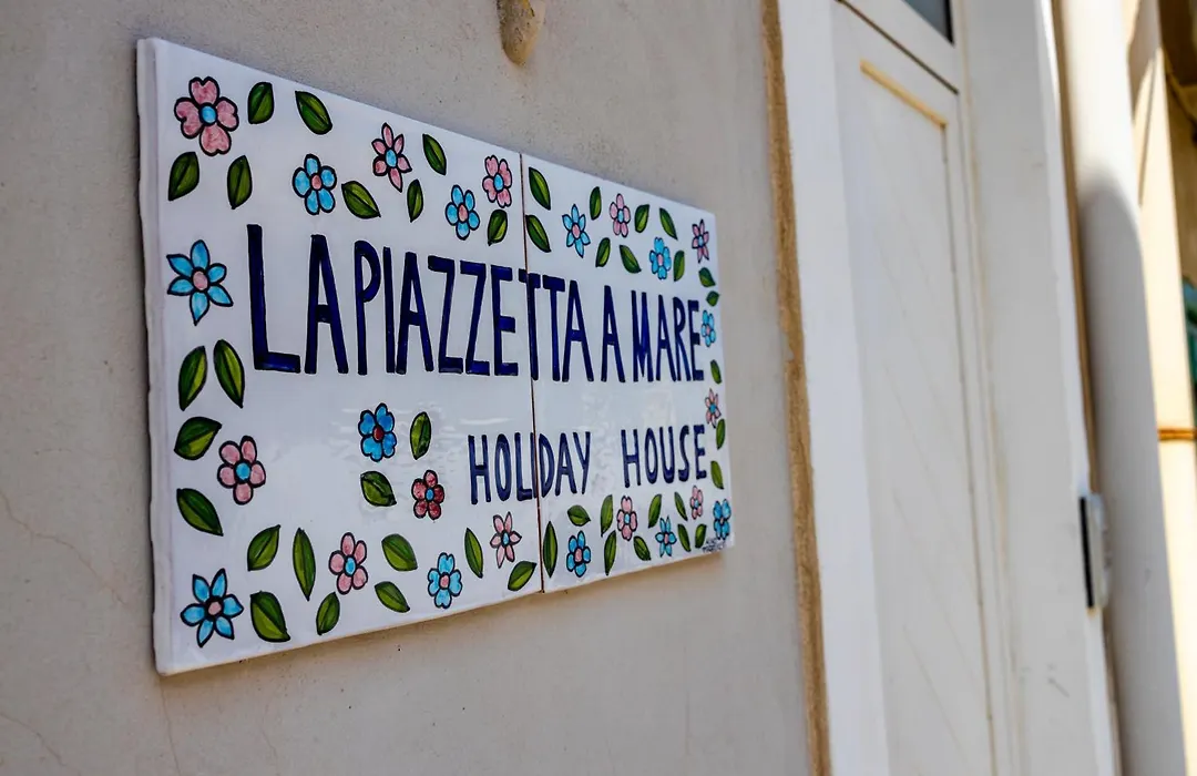La Piazzetta a Mare Holiday House-1