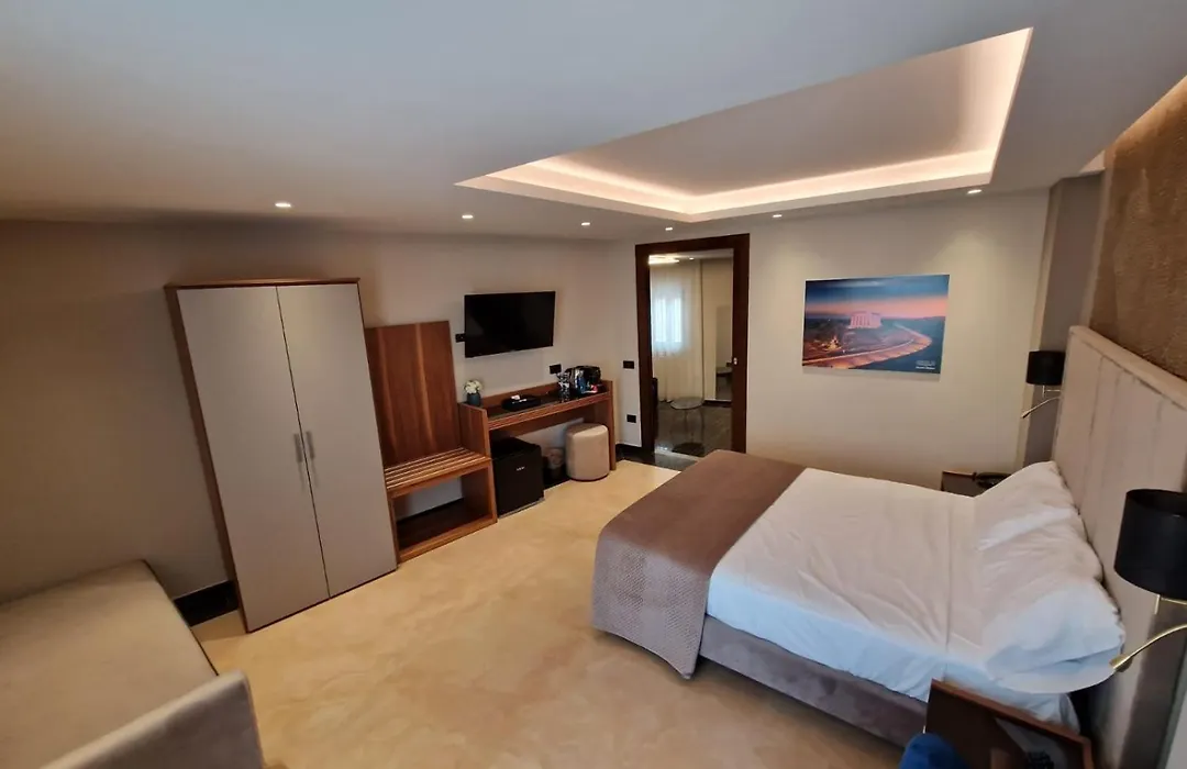 Beatus Suites And Rooms B&B-1
