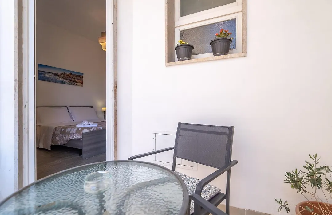 Cavour Rooms-1
