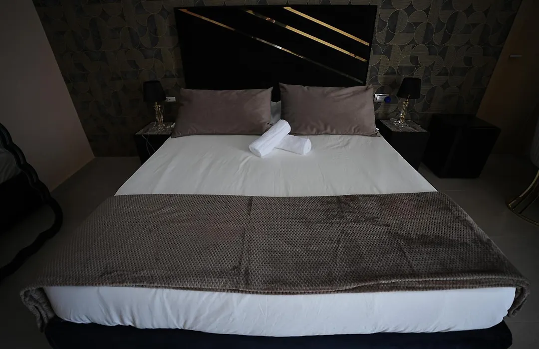 B&B Suites&Rooms piazza dei martiri-1