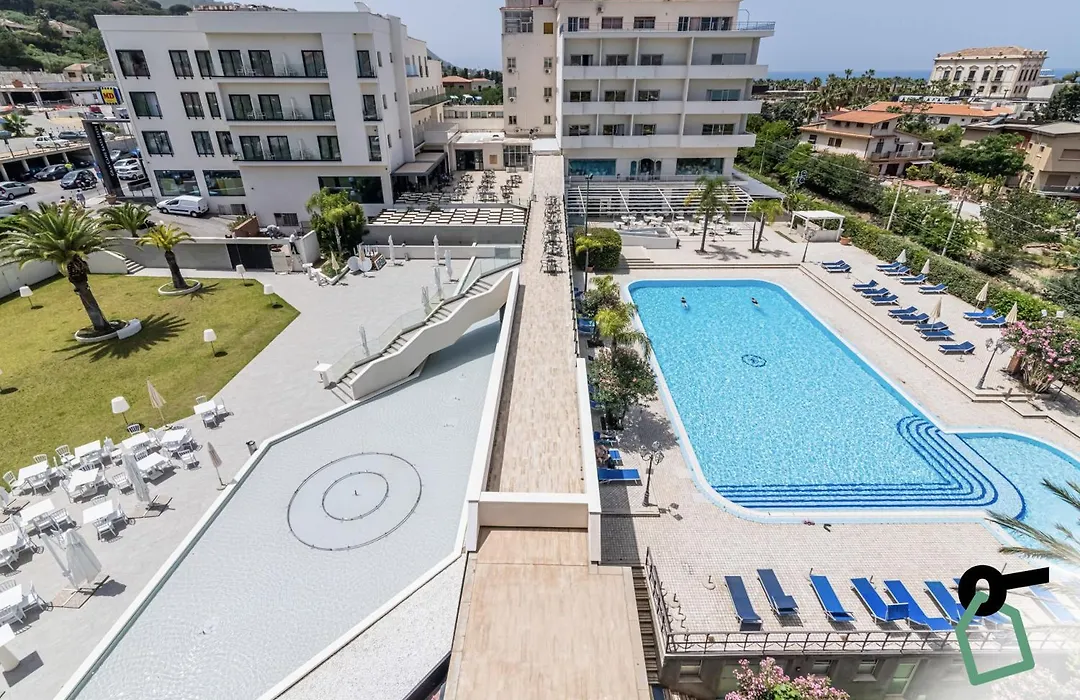 HOTIDAY Hotel Cefalù-1