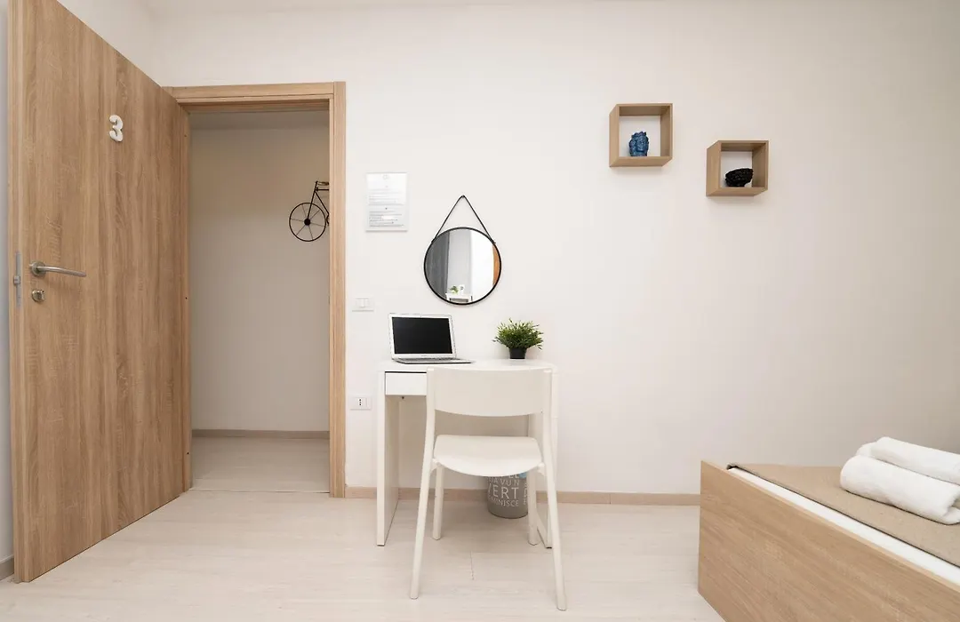 Central Room 128L-1