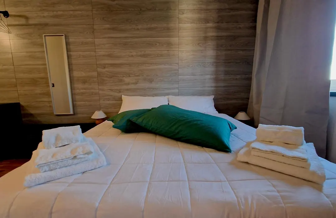 Cambria Rooms & Apartments-1